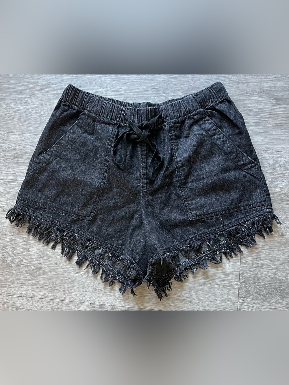 Black Frayed Hem Women's High Waisted Drawstring Shorts